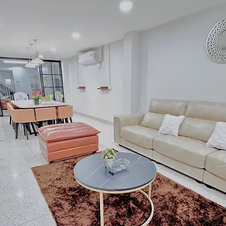 Center Bangrak At Bangkok 아파트